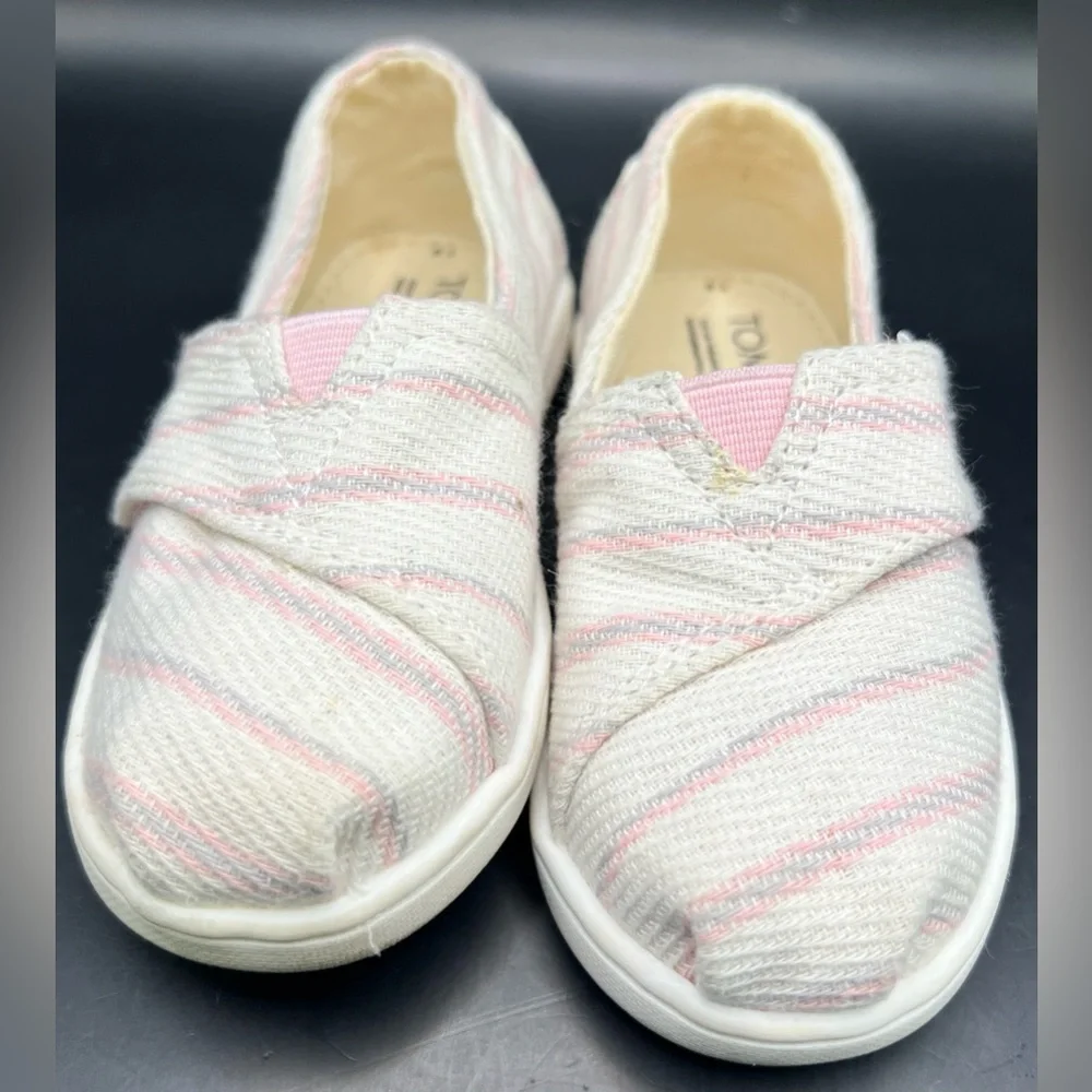 TOMS Kids Pink and Cream Slip-On Shoes- Size:T6‎